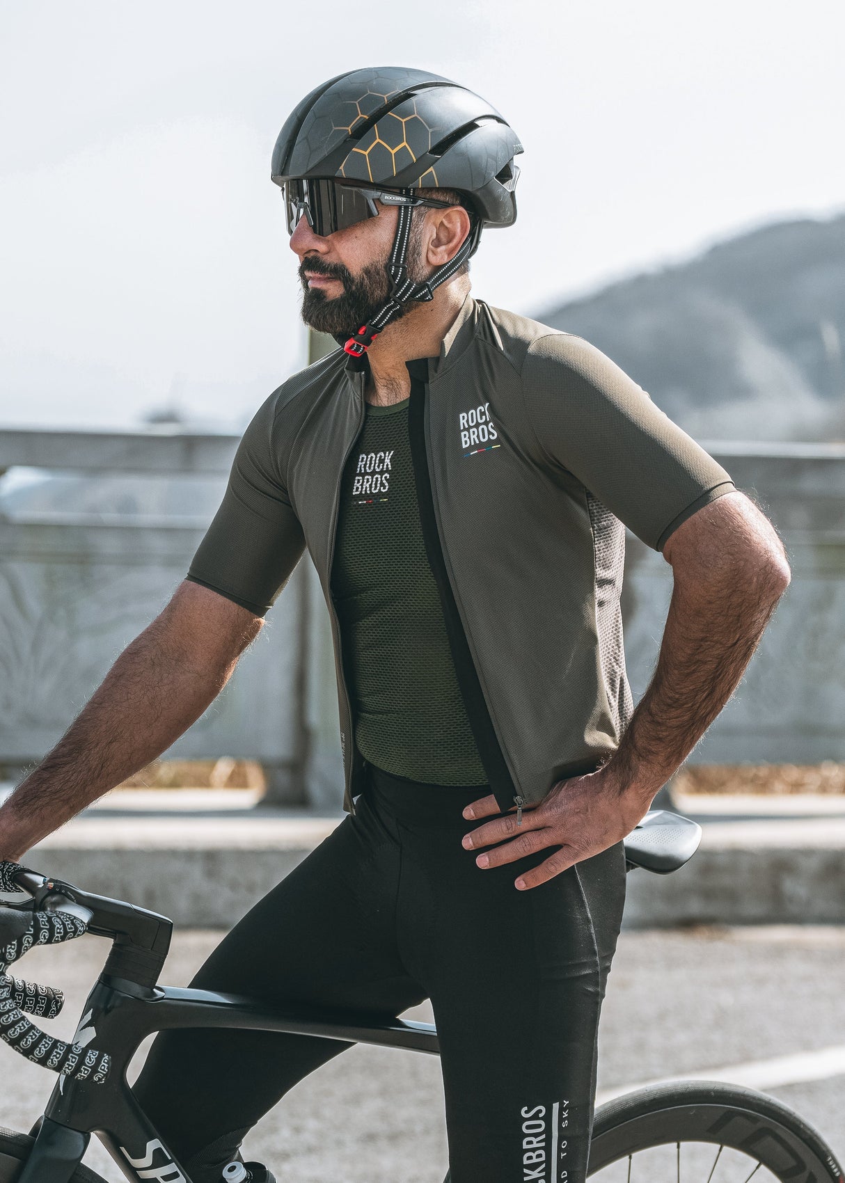 Road-to-Sky Cycling Sleeveless Base Layer