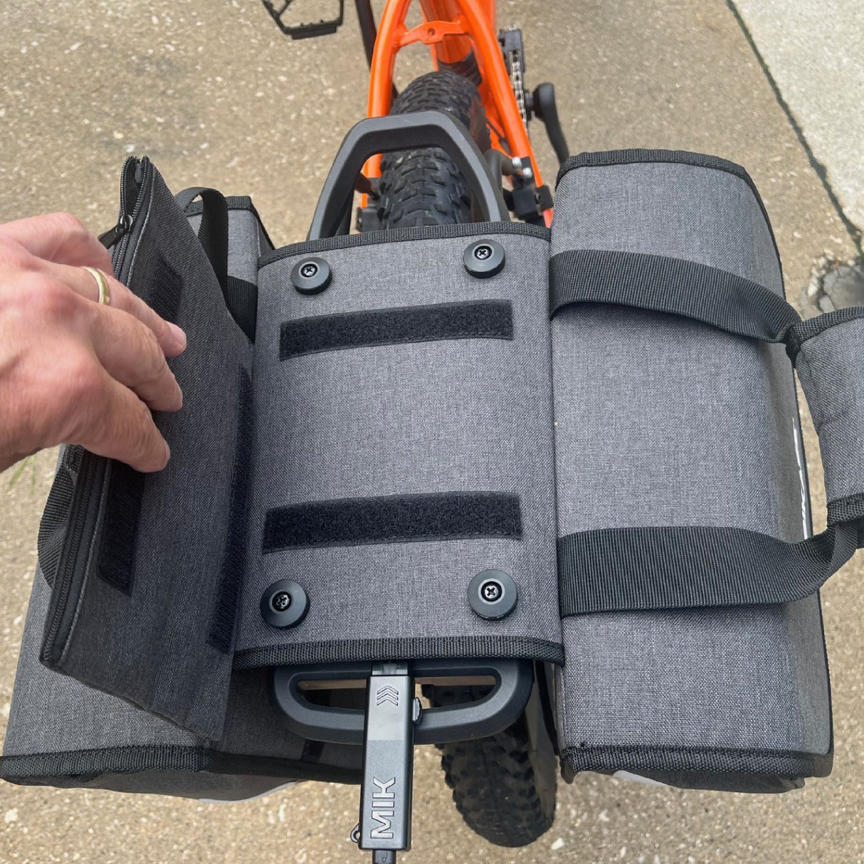 MIK Twins Pannier