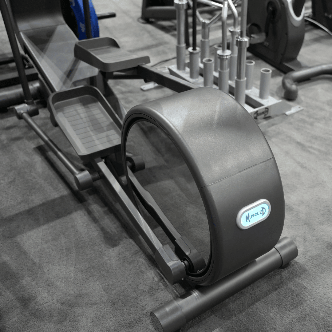Commercial Elliptical Trainer - LED Screen - Muscle D Fitness - Cardio Machine - Standalone