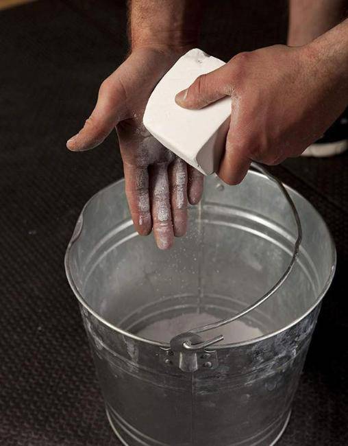 Premium Magnesium Block Chalk – Lab‑tested. Rugged. Ready for real workouts.