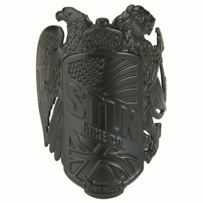10 YEAR CREST METAL BADGE