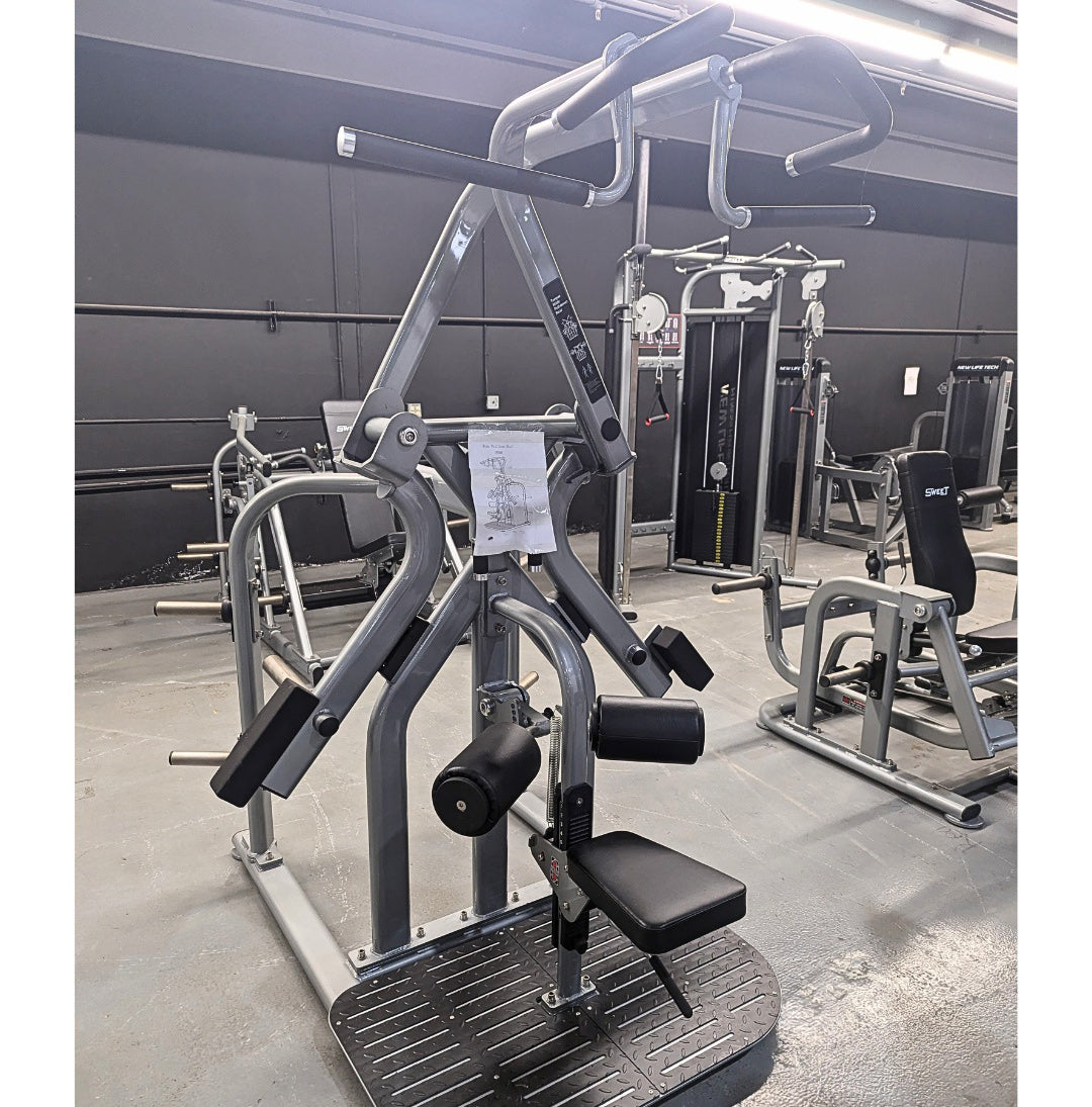 Pro Strength Rotary Lat Pull-Down - Muscle D Fitness - Premium - Adjustable - Plate Loaded - Lat Training