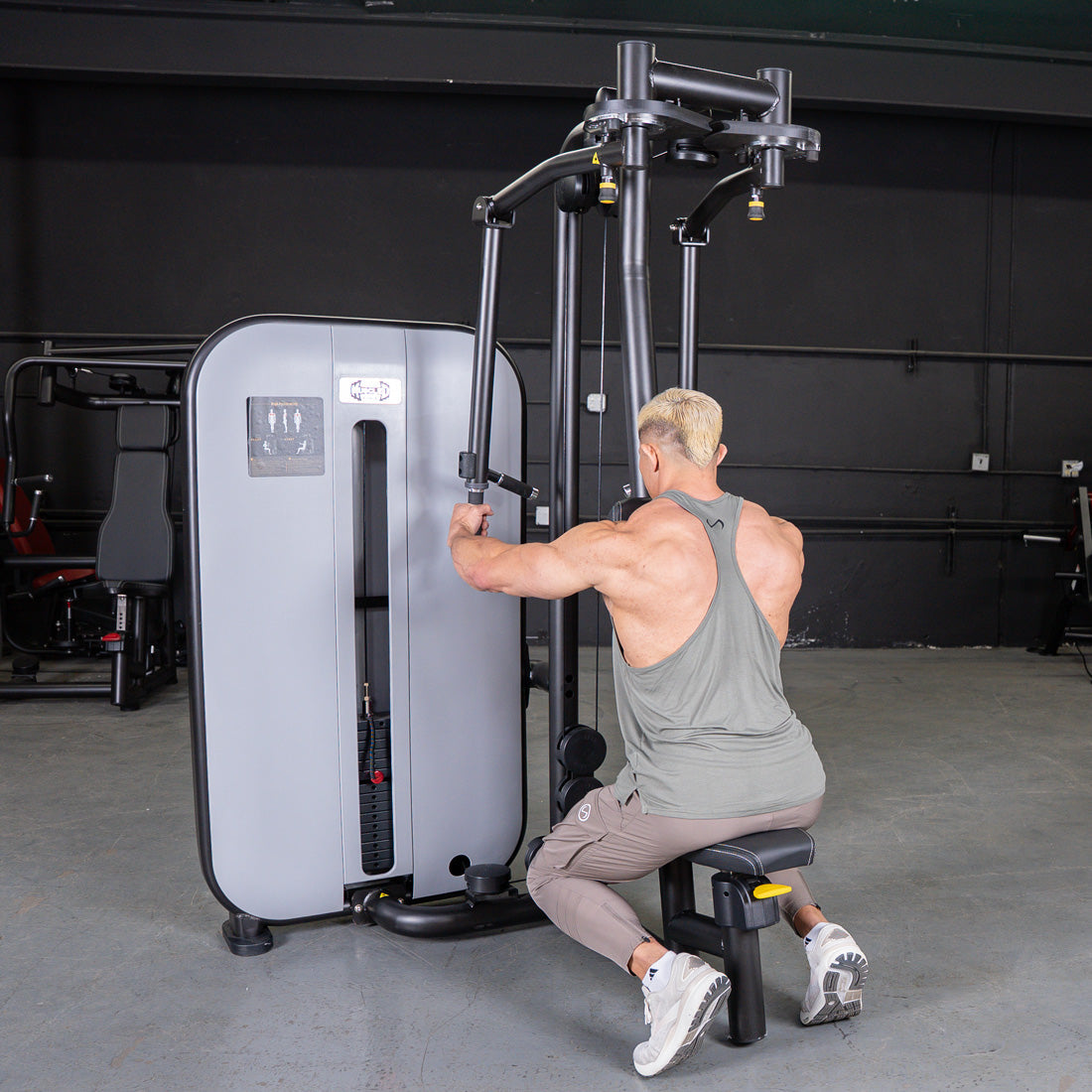 Vogue Pec Deck Rear Delt Machine | Muscle D Fitness Commercial Gym