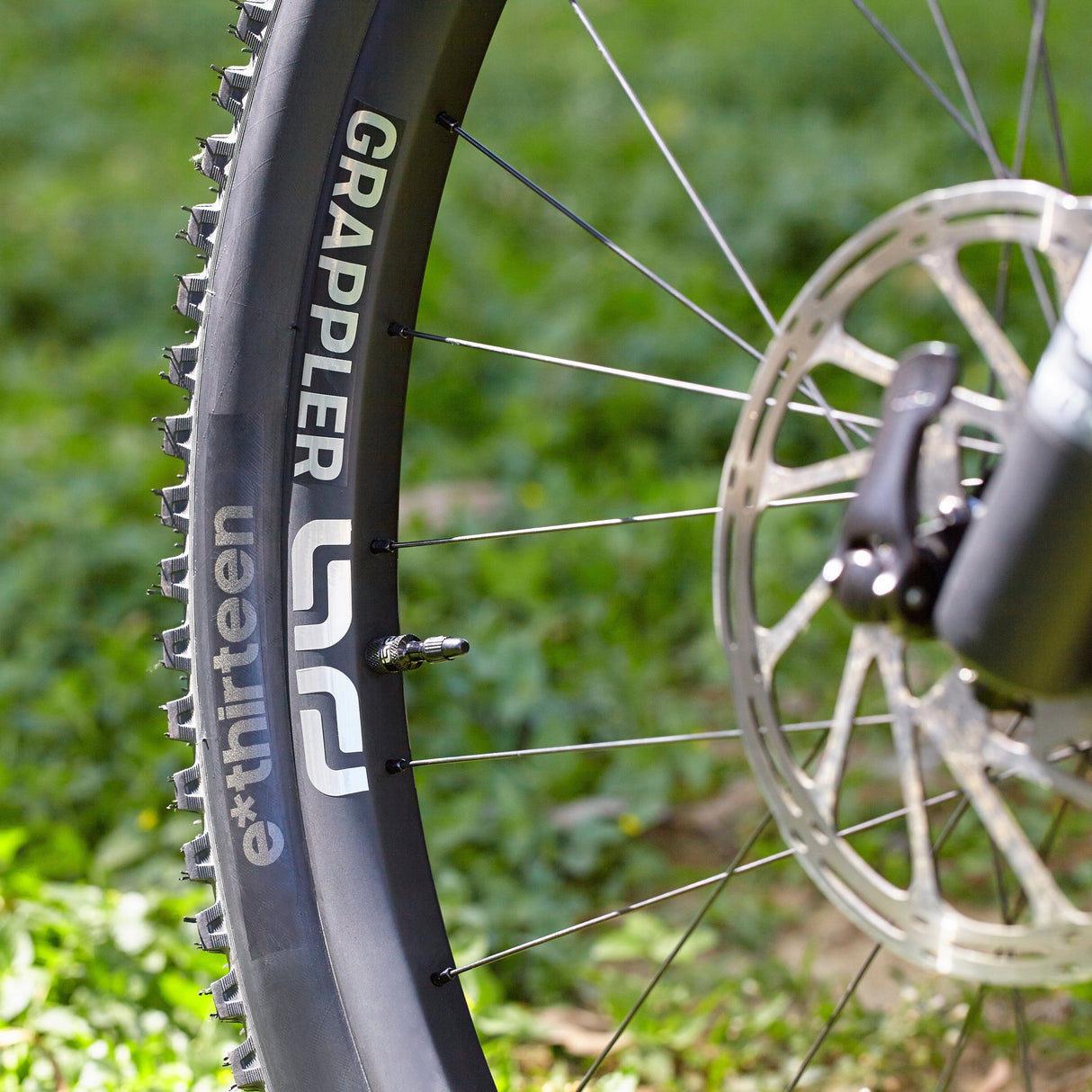 Grappler Race Carbon Enduro Wheels