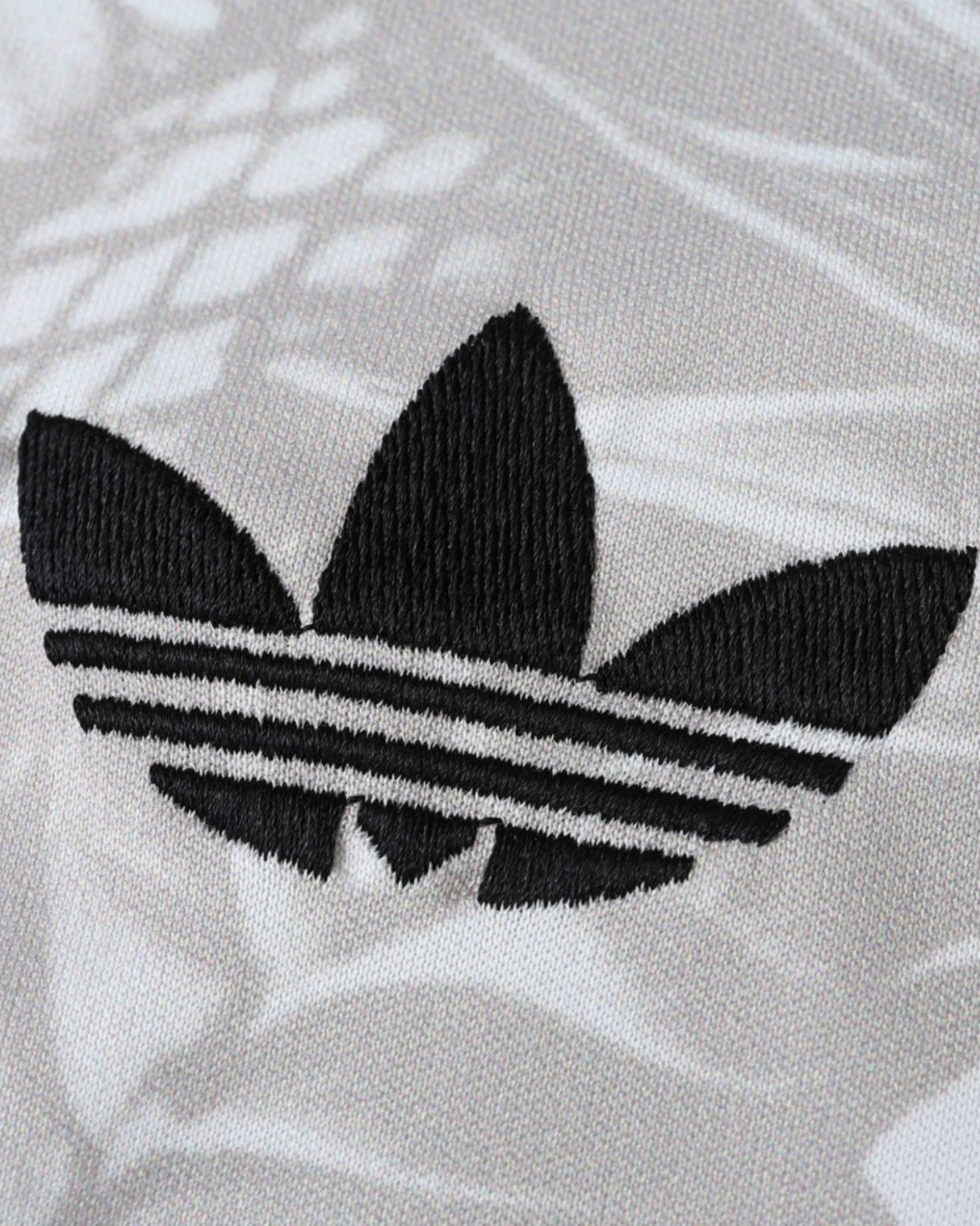 REAL MADRID x WHITE FURY PREMIUM KIT