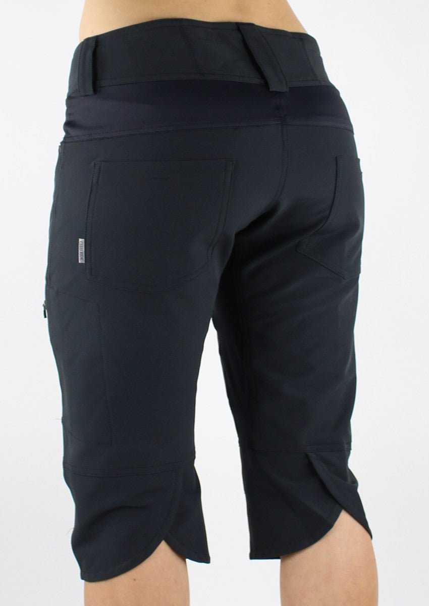 Women's Joanie Capri 17"