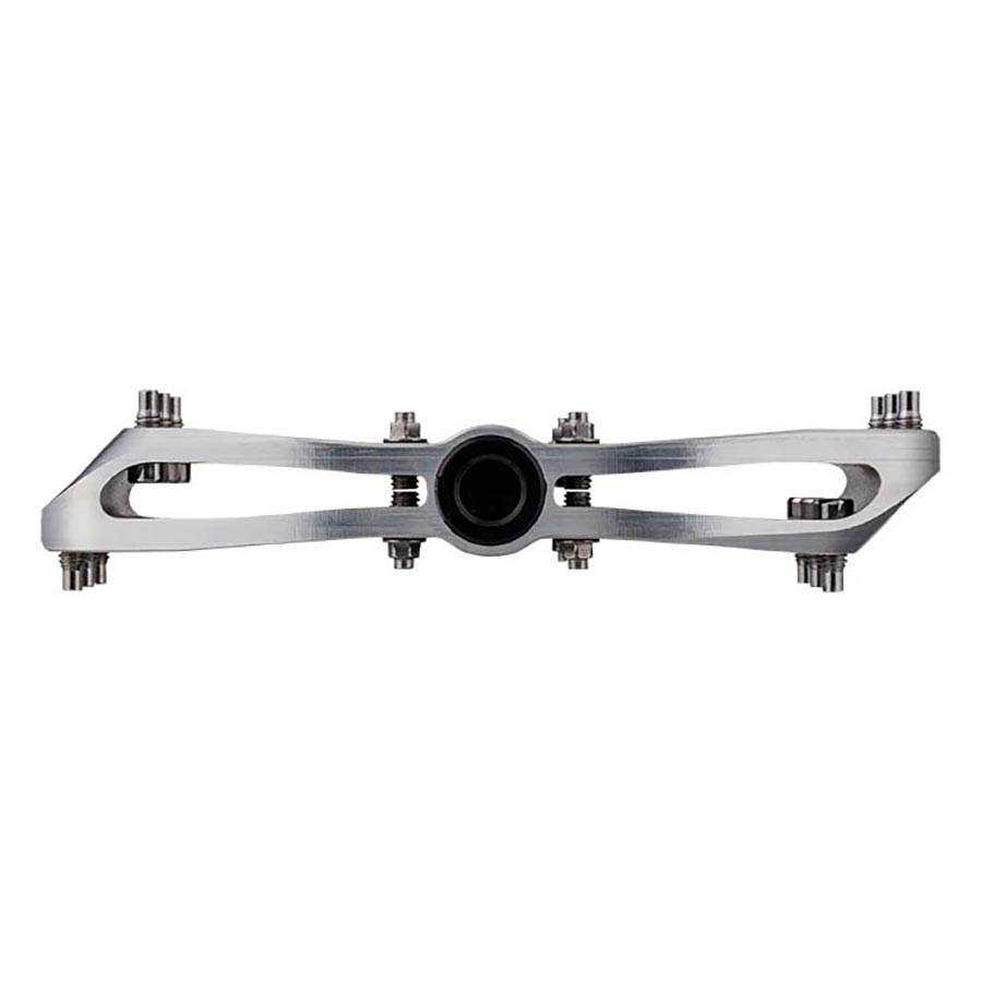 Spank Spoon 110 Platform Pedals Body: Aluminum Spindle: Cr-Mo 9/16'' Red