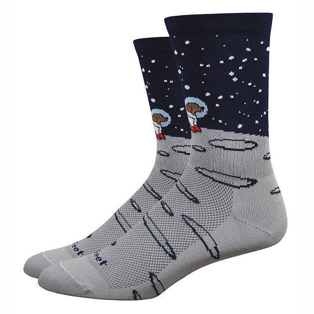 DeFeet Aireator 6" Moon Doggo Socks 9.5-11.5 Gray