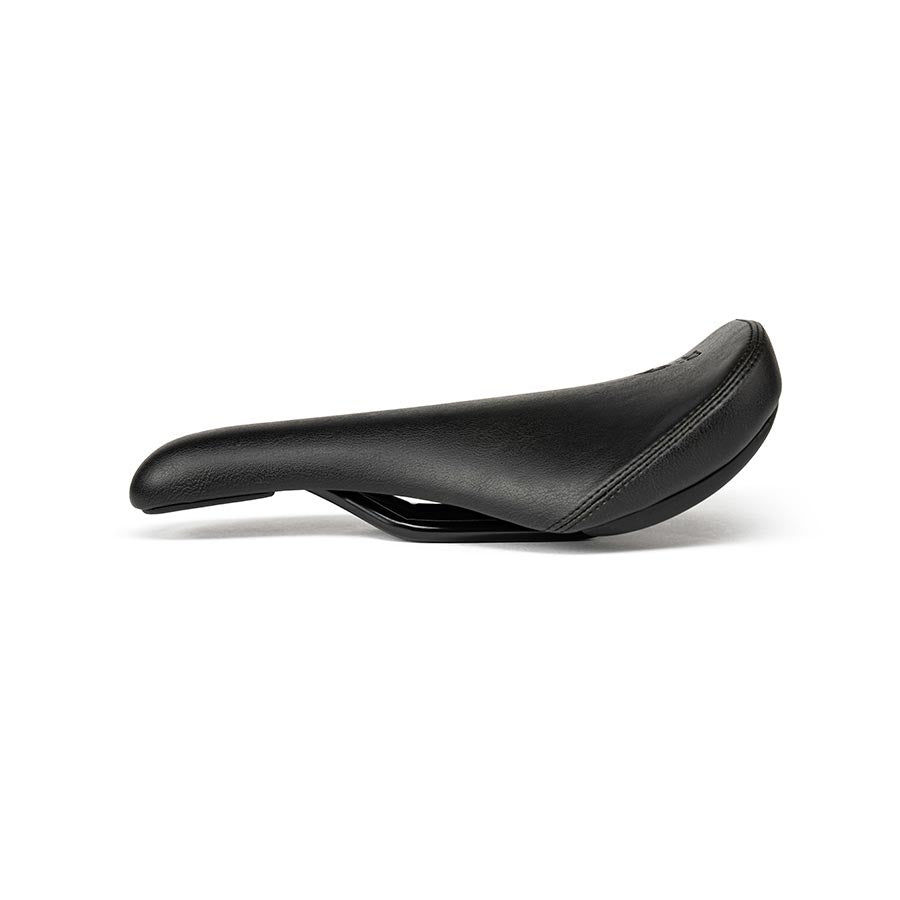 Eclat Exile Rail Saddle Slim Black 283g