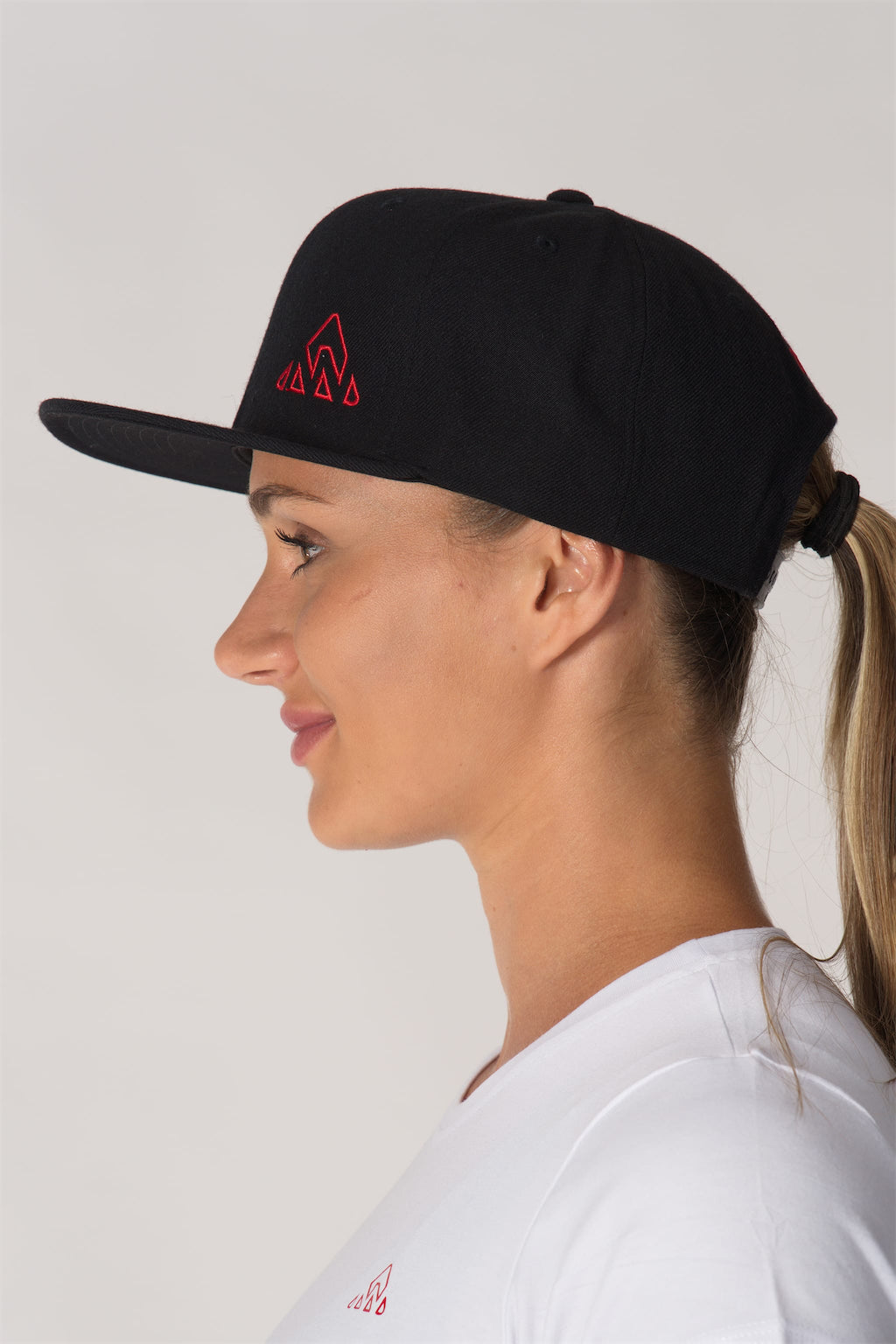 Classic Cap Black/Red Mountain Logo - Unisex