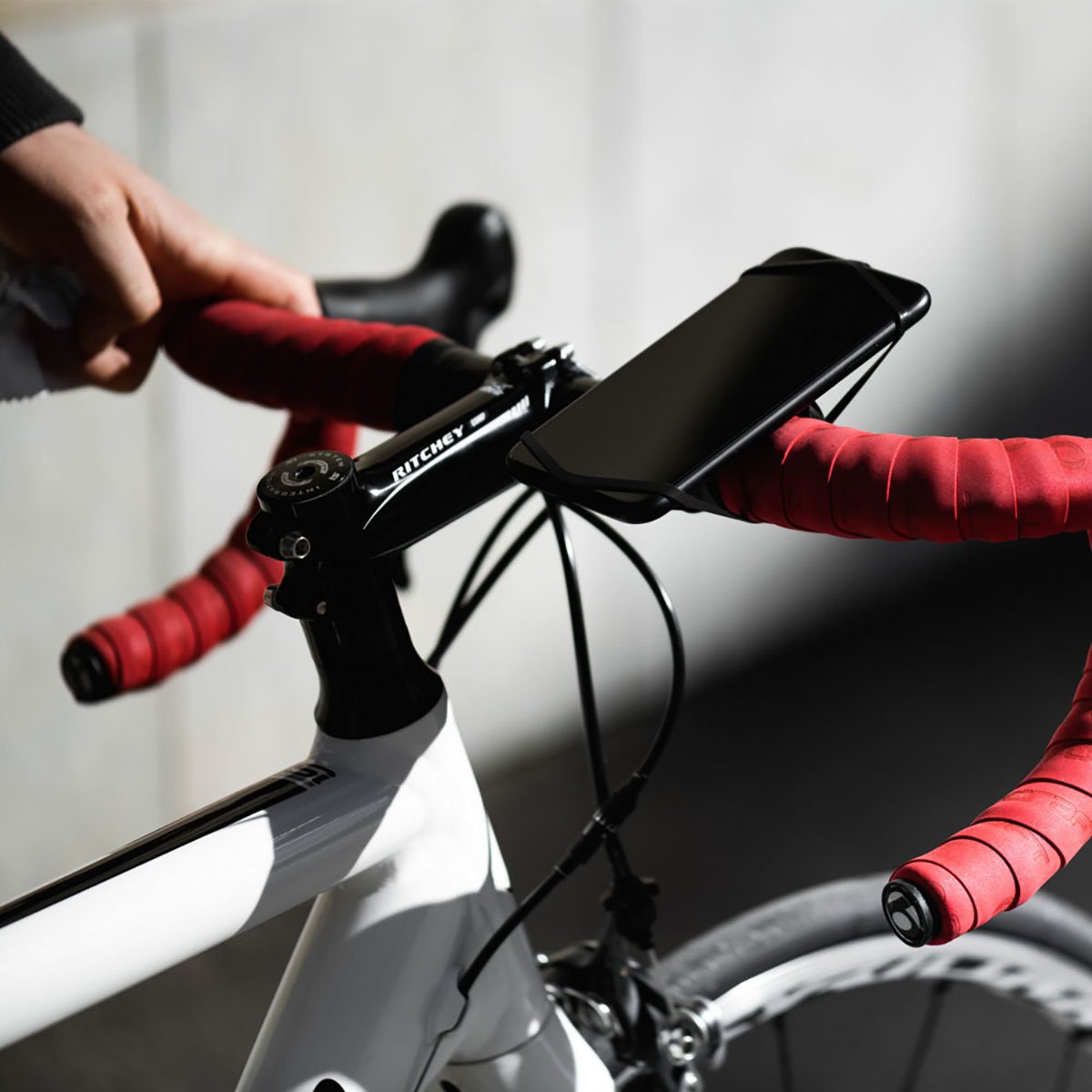 FINN - Universal Bicycle Phone Mount - Pink