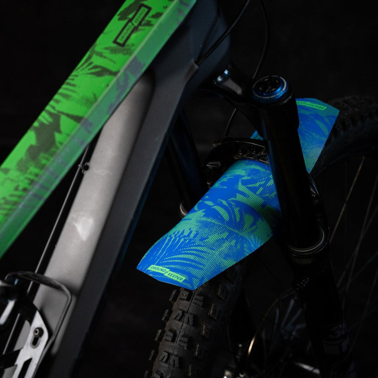 Tropical Glitch Long Fender