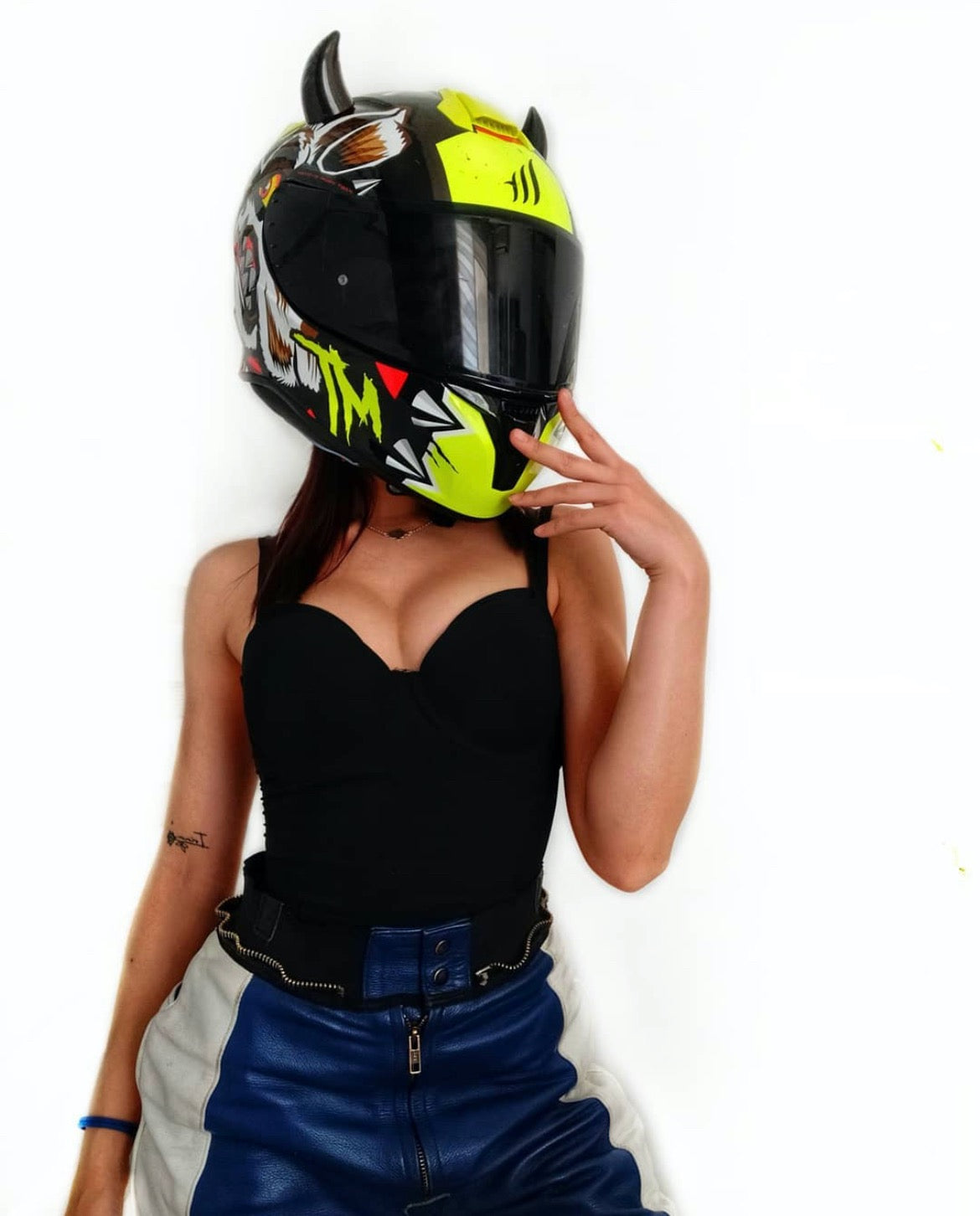 MagNeatOhz: Small Black Devil Horns for Helmet