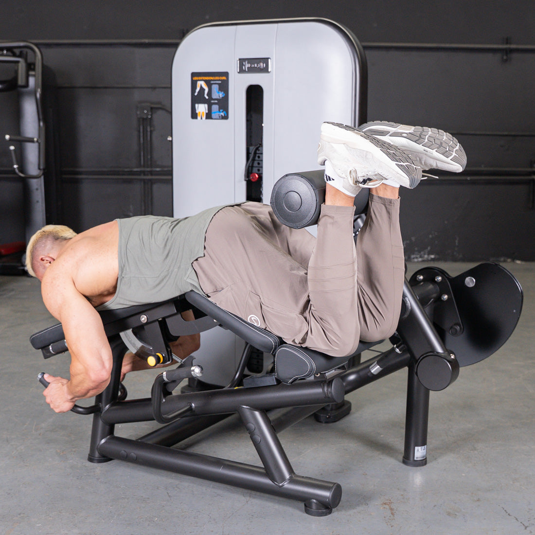 Vogue Leg Extension / Prone Leg Curl Combo | Commercial Gym Equipment | Muscle D