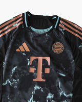BAYERN MUNICH AWAY 2024/25