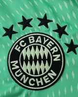 BAYERN MUNICH GOALKEEPER 2025/26